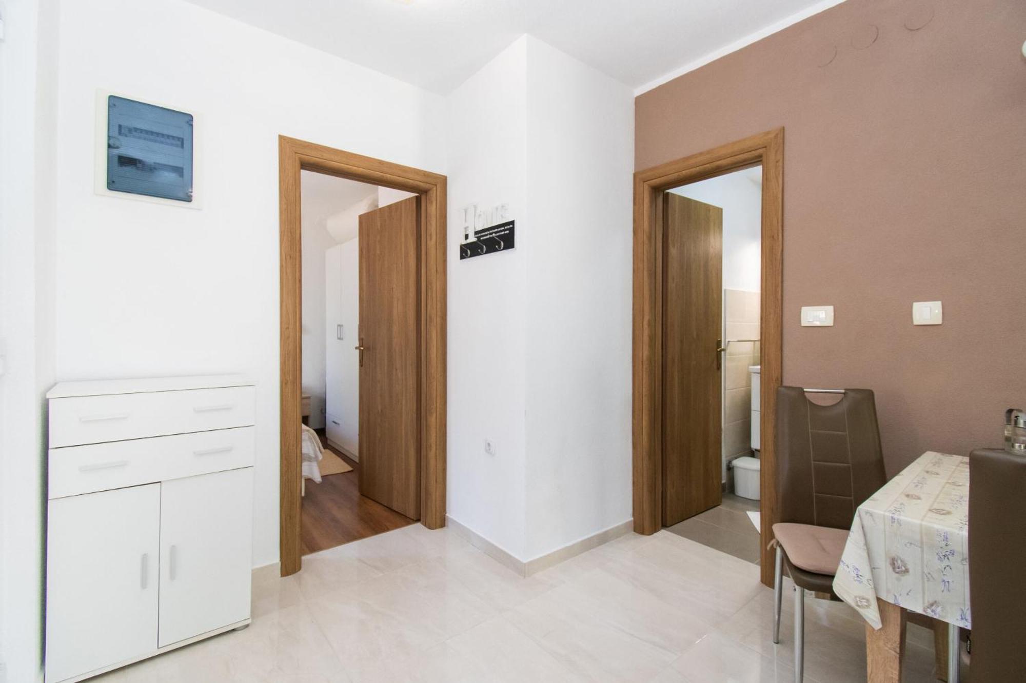 Apartment Ninic Srima Exteriör bild