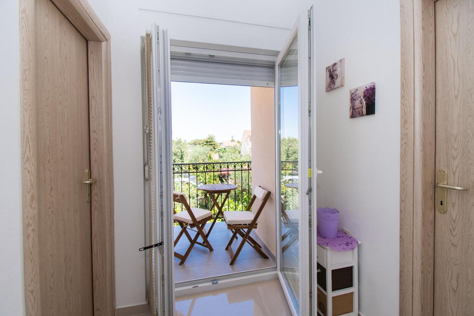Apartment Ninic Srima Exteriör bild