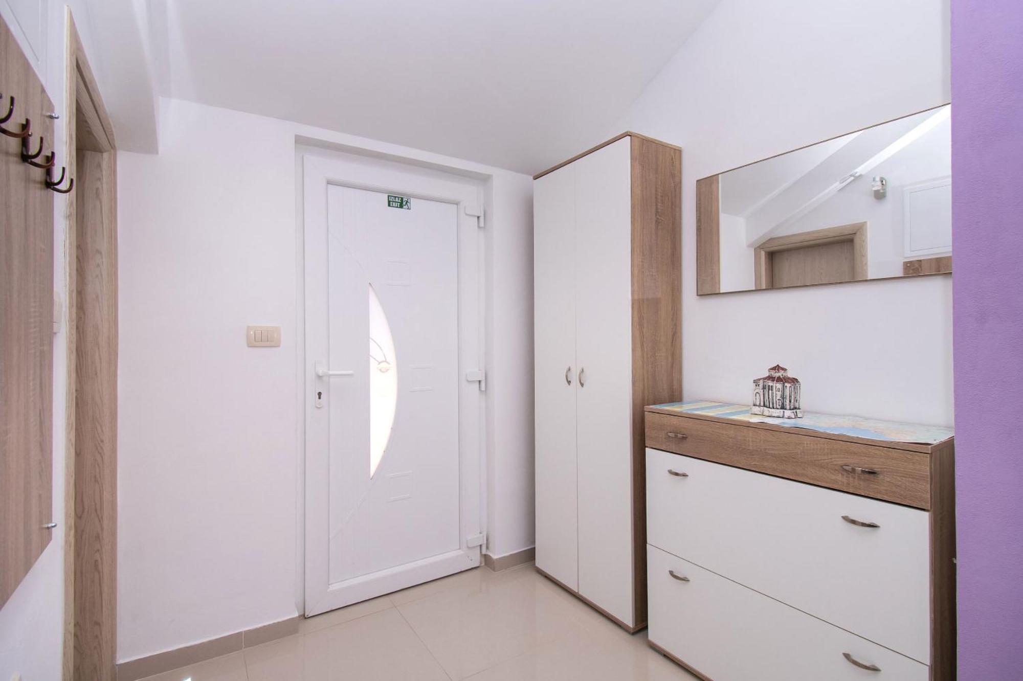 Apartment Ninic Srima Exteriör bild